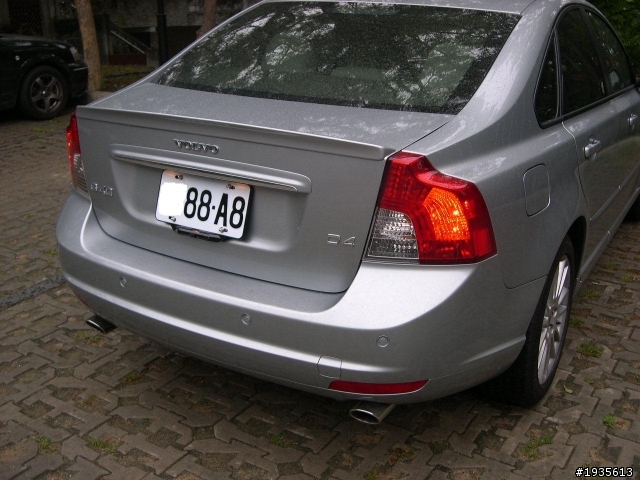 VOLVO S40 D4 閃電銀--跑1千公里後開箱報告PART<1>