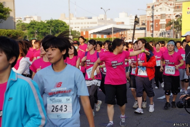 NIKE 帶女兒跑9KM之隨手拍