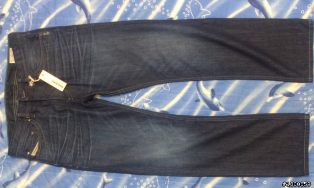 [開箱]Diesel Mennit 73N