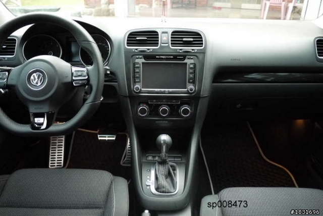 台灣驚見GOLF R-LINE VI(圖多)