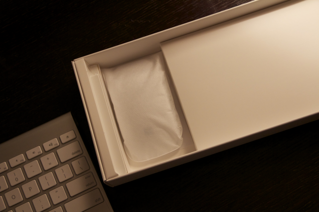 新版iMac 21.5' 開箱囉！