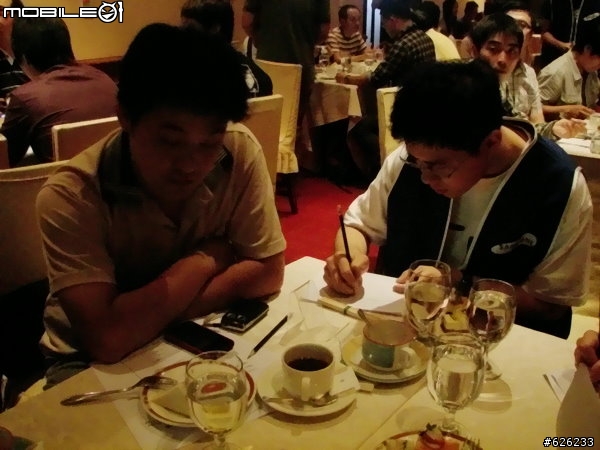 [i9100的順暢心體驗]GALAXY S II i9100  Slim‧Vivid‧Fast 高雄體驗會~內有OTG和錄影心得~