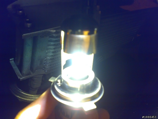 第一次買的HID....55W 3000K(內有土砲) FZ~~