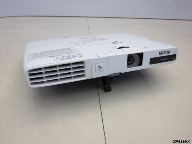 [第一次開箱,請多指教]時尚美型投影機EPSON EB-1775W