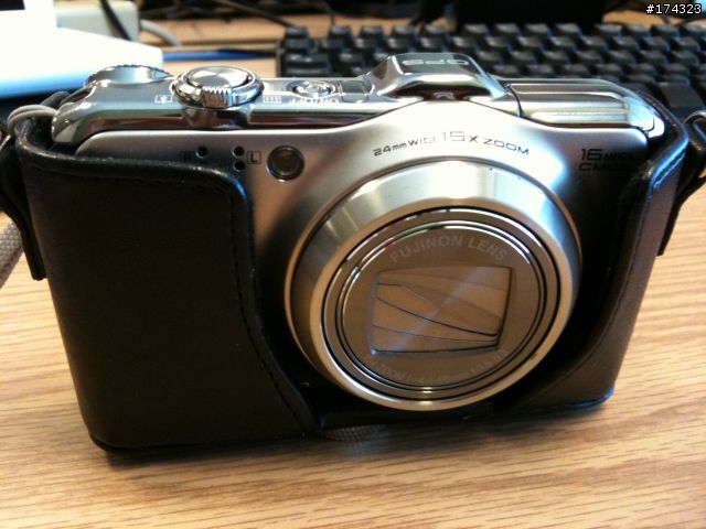 [開箱] FUJI 550 EXR 簡單開箱