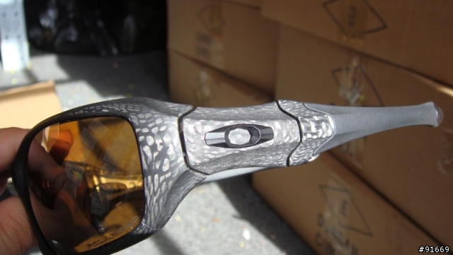 [開箱]OAKLEY C SIX CARBON FIBER