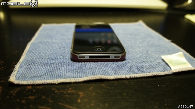 沒多做功課花的冤枉錢，iPhone4碳纖維保護殼。