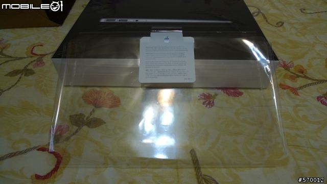 開箱：Macbook air 11" 4G SSD 128G 圖多