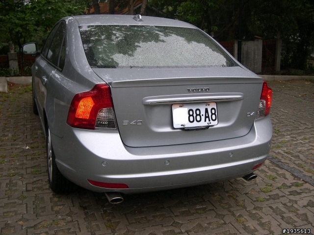 VOLVO S40 D4 閃電銀--跑1千公里後開箱報告PART<1>