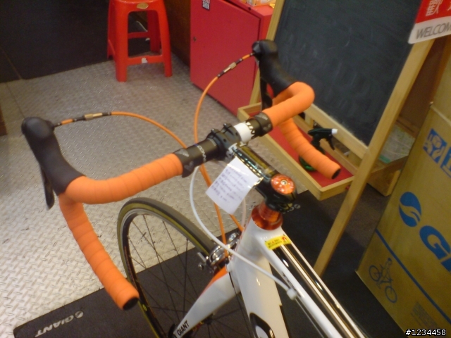 2011 GIANT  車架版TCR 開箱!! 小橘的誕生~!