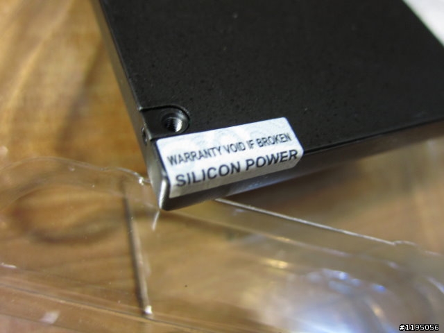 簡易開箱 SILICON POWER E20 64G SSD