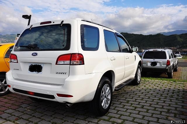 2011  Escape 超淨白開箱
