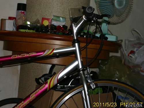 26吋賣場通勤車,改成700C仿鋼管公路車