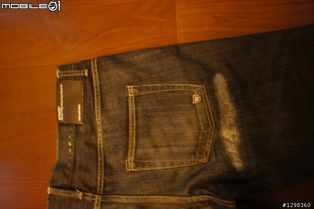 Wtaps 2011 s/s BLUES.SKINNY/TROUSERS.COTTON. DENIN. TRASH 牛王開箱報導