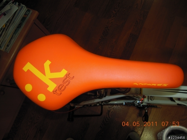 2011 GIANT  車架版TCR 開箱!! 小橘的誕生~!