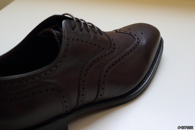 [開箱] 優雅的英國雕花皮鞋 Loake - Buckingham Dark Brown