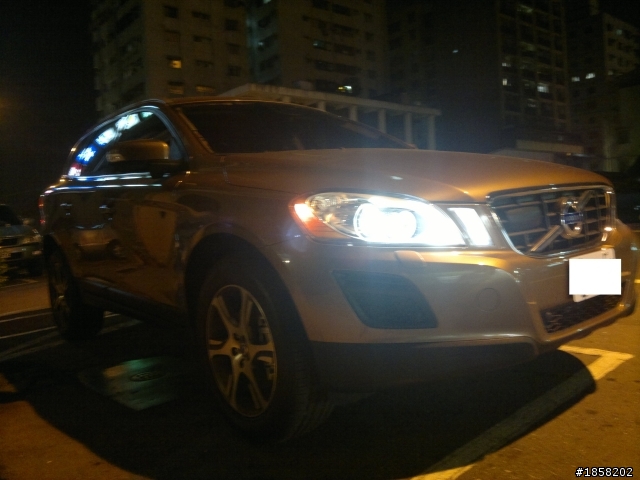 XC60T5旗艦版(咖啡棕)遲來的開箱~