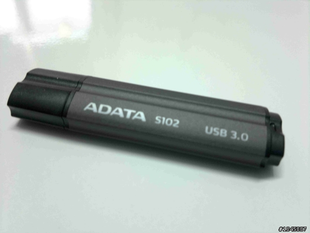 [開箱]威剛ADATA S102 16GB USB3.0 隨身碟