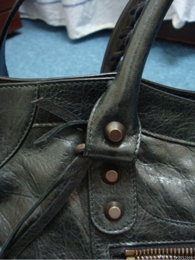 (開箱)低調銷魂黑之BALENCIAGA