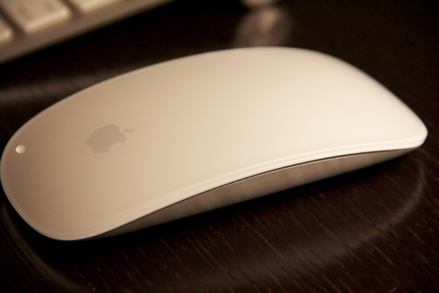 新版iMac 21.5' 開箱囉！
