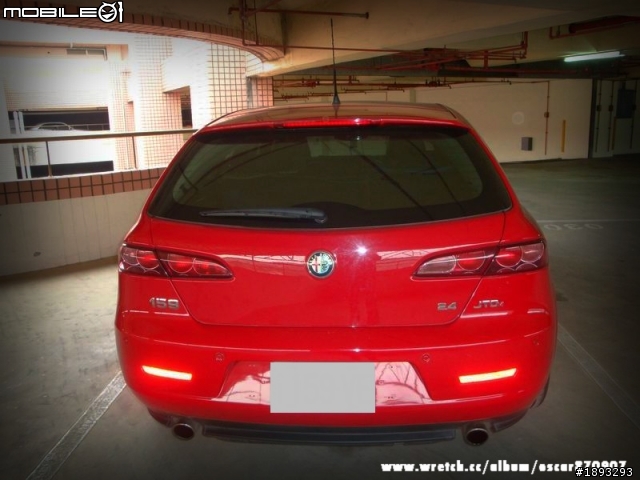 停車場的美車一部