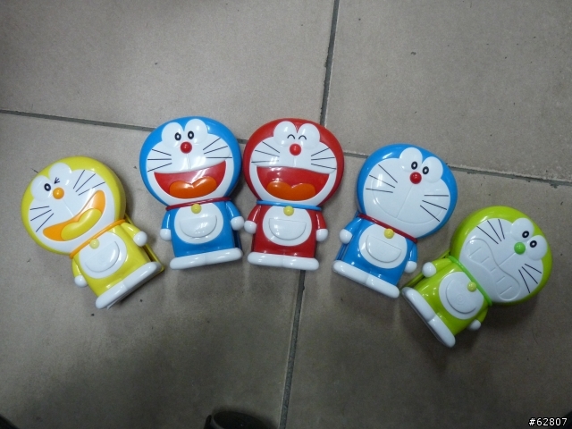 7-11多拉A夢轉彎風扇到齊~~~~