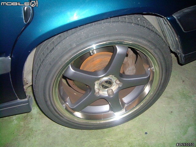 Volvo 850 新手試貼^^