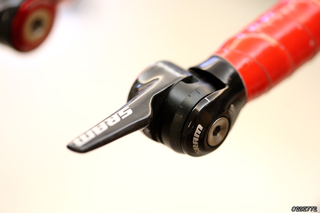 Giant Trinity Advanced SL+SRAM R2C TT Shifter+SRAM RED+Rotor Q-Rings+ZIPP 808 Tubular