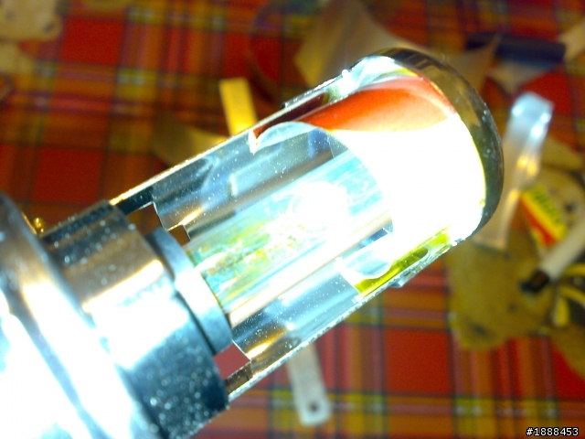 第一次買的HID....55W 3000K(內有土砲) FZ~~