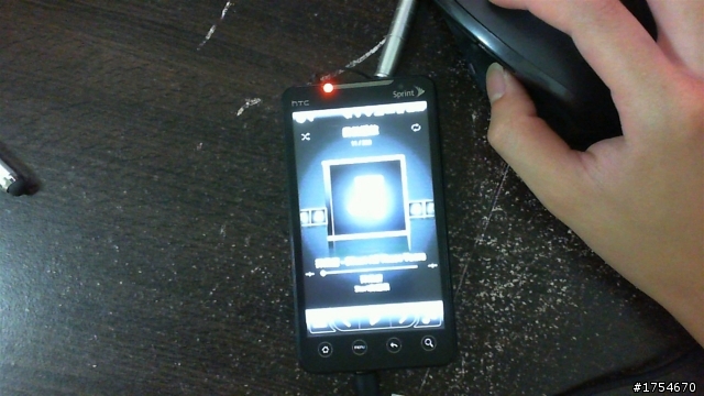 想請問HTC內建的音樂播放器...