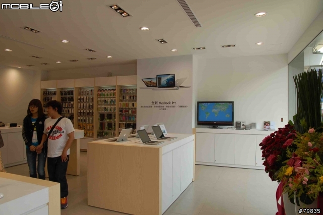 [分享]新竹蘋果店遊記之新竹大蘋果旗艦店開幕（有正妹照圖多）