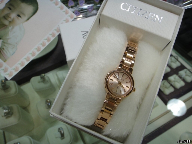 老婆第一個母親節禮物-星辰光動能女錶EW5454-52A