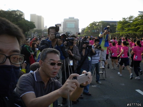 5/29 NIKE woman run