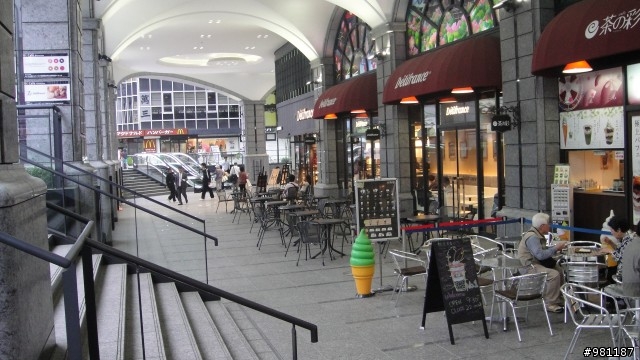 日本大阪+京都旅遊~有制服美少女哦(新增照片)