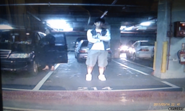 台灣的怪文化(人佔車位)