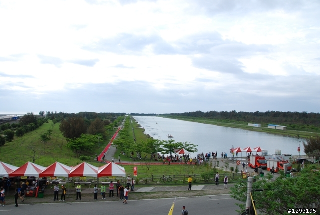 原始檔---201104/30~05/01 台東活水湖鐵人三項,共有886  張相片