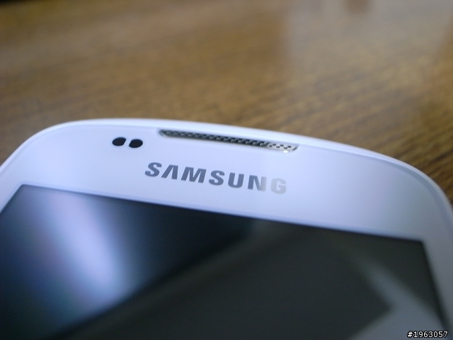 【開箱】終於把Galaxy mini  white 帶回家啦～