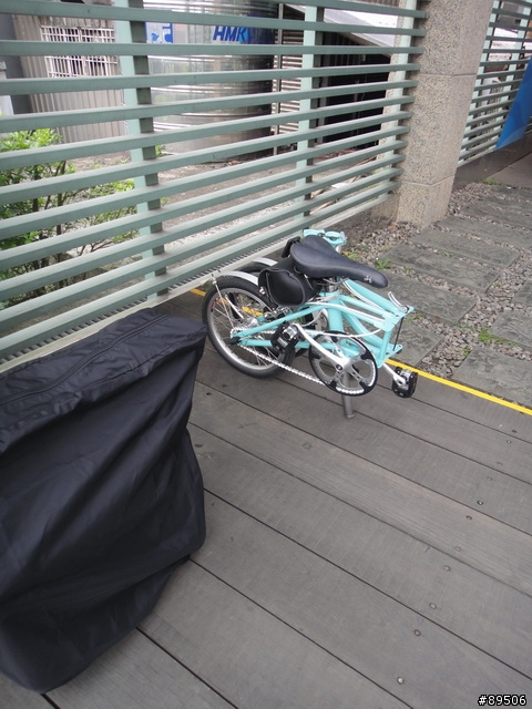 帶著小布坐火車....周末假日輕鬆走~十分車站to福隆