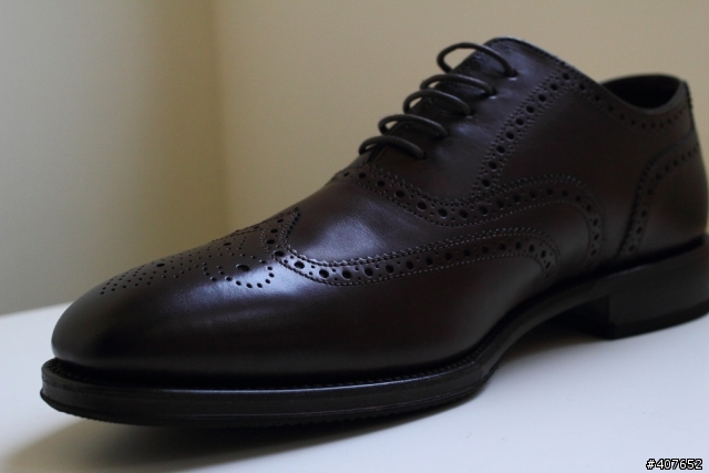 [開箱] 優雅的英國雕花皮鞋 Loake - Buckingham Dark Brown
