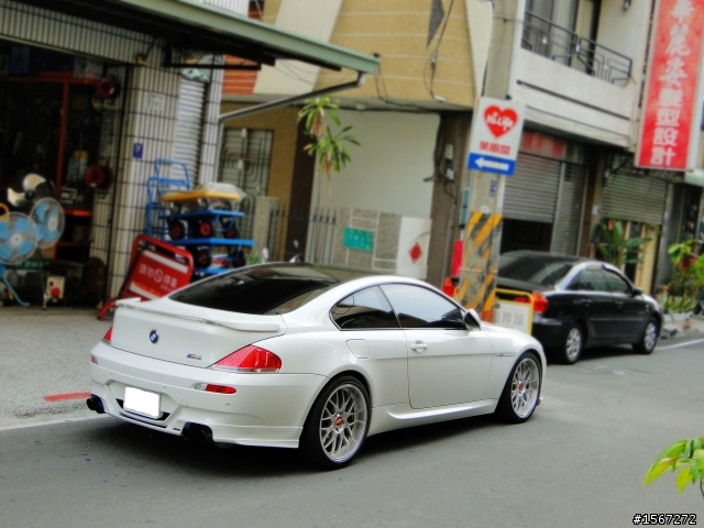 潛了好久終於有隻馬貢獻-但只是寶馬M6