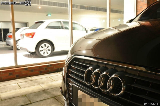 初次開箱─金屬棕 Audi A1