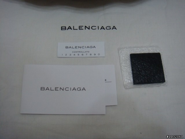(開箱)低調銷魂黑之BALENCIAGA