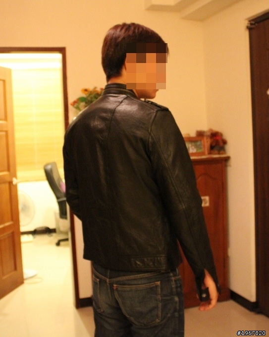 Hollister 皮衣開箱+實穿照
