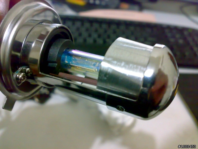第一次買的HID....55W 3000K(內有土砲) FZ~~