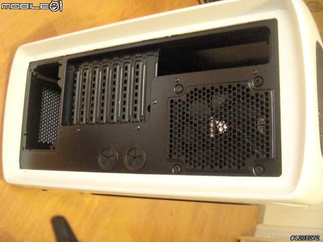 [開箱文] 我‧要‧當‧海‧賊‧王！！Corsair 600T白色特別版!!