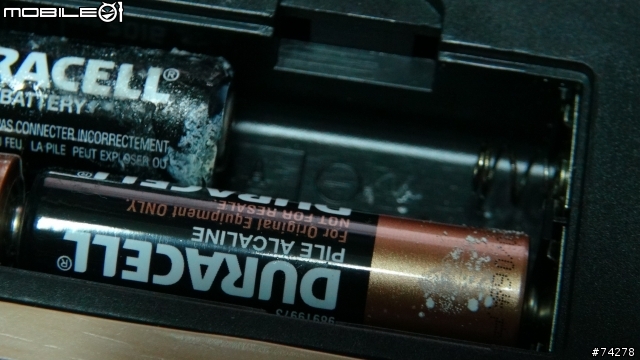 金頂電池""漏液"",質疑品質不良,使用請小心,以免貴重物品損壞!!!(有圖有真相)