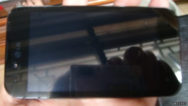 世界最亮的手機, LG BLACK P970 開箱了!  [照片更新]