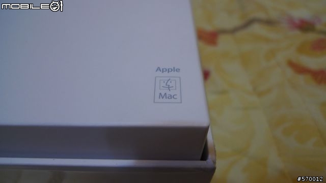 開箱：Macbook air 11" 4G SSD 128G 圖多