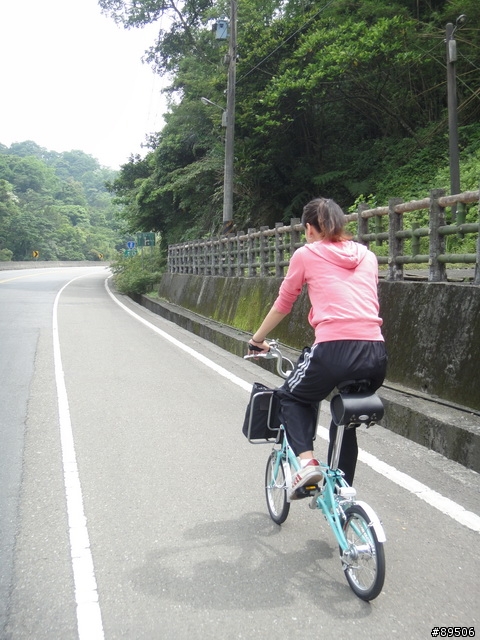 帶著小布坐火車....周末假日輕鬆走~十分車站to福隆