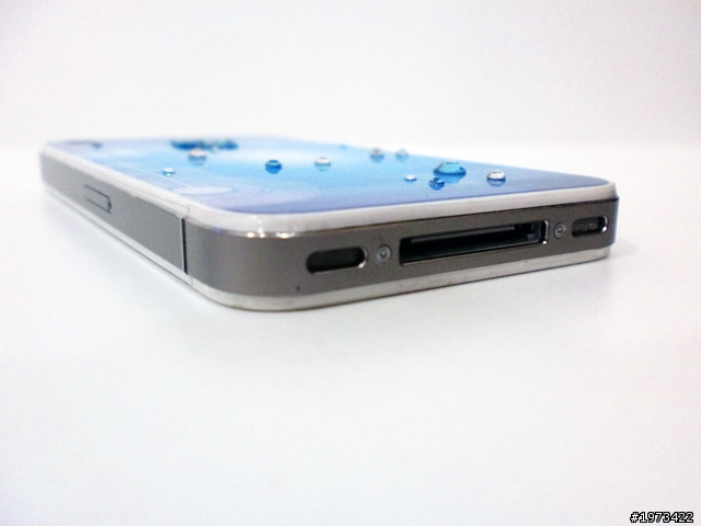 白色iphone4~彩繪包膜整個大變身囉!!
